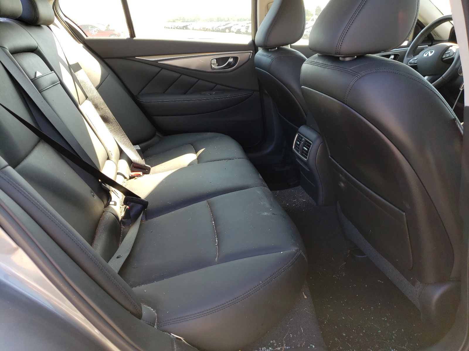 Photo 6 from auction – 2017 INFINITI Q50 BASE with VIN JN1CV7AR9HM682372