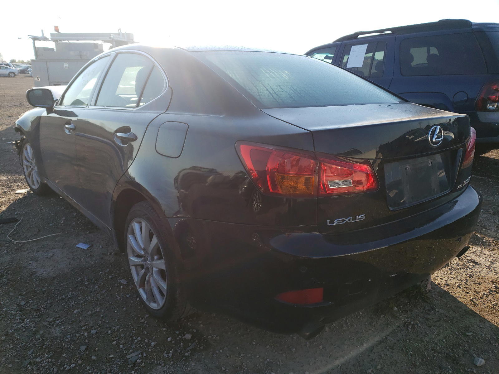 Photo 3 from auction – 2006 LEXUS IS 250 with VIN JTHCK262065001672