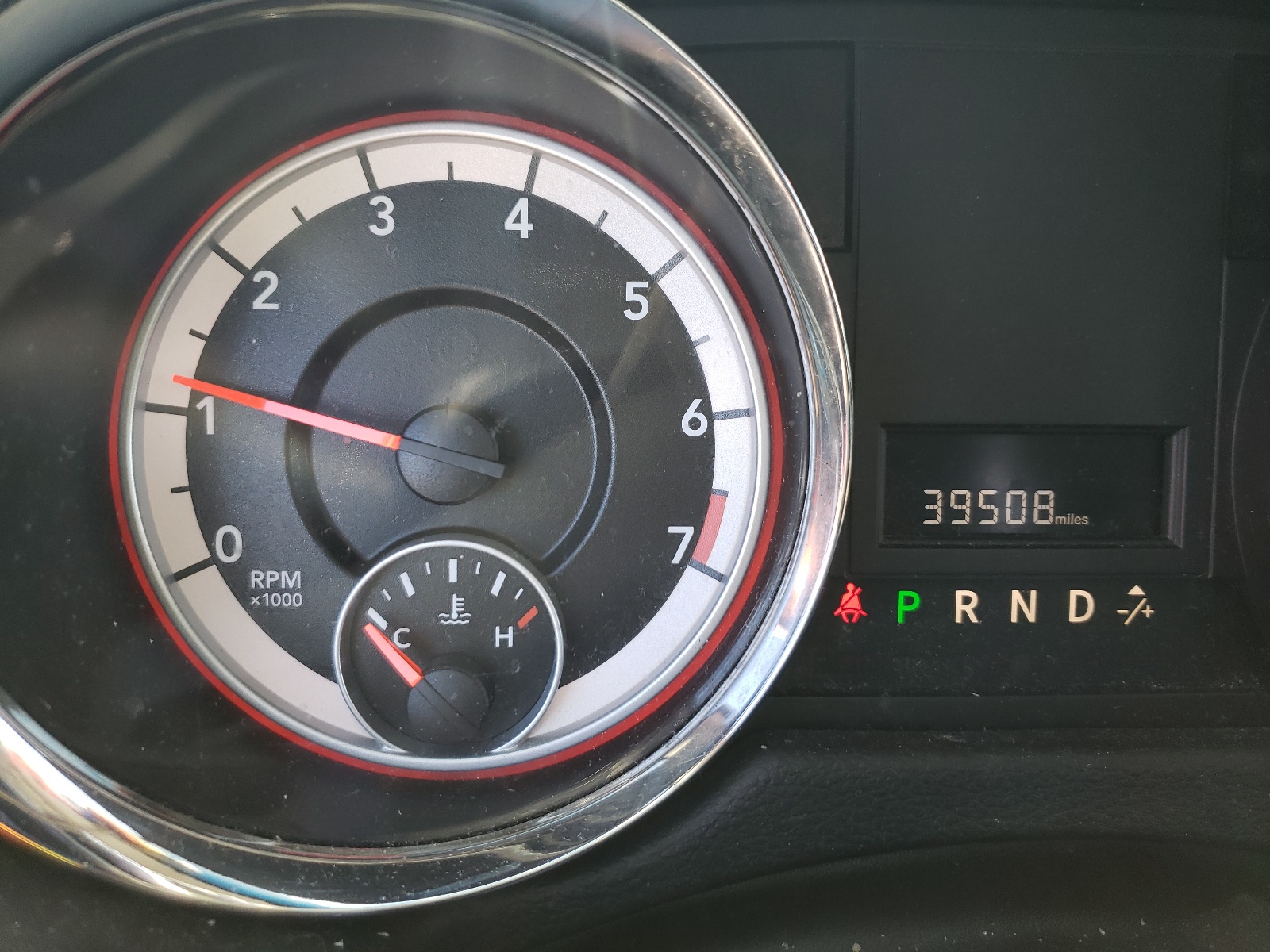 Photo 8 from auction – 2014 DODGE GRAND CARA with VIN 2C4RDGBGXER335097