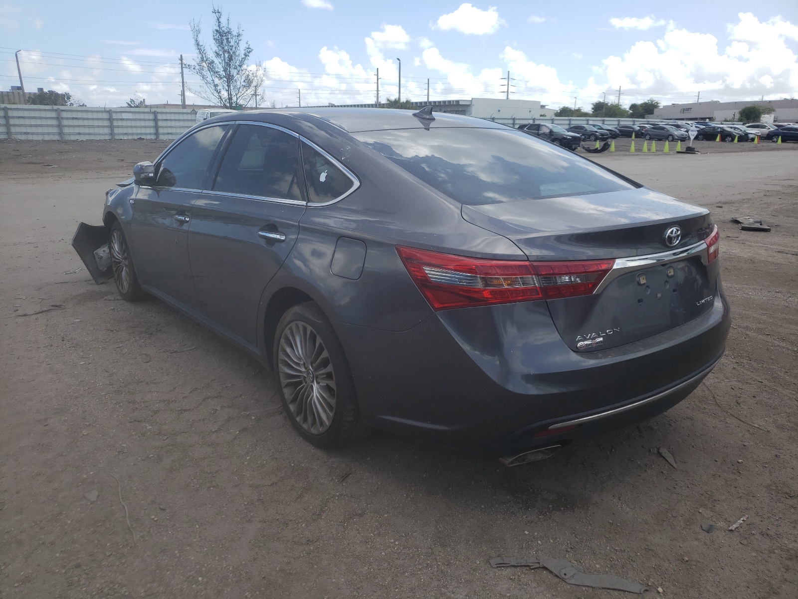 Photo 3 from auction – 2016 TOYOTA AVALON XLE with VIN 4T1BK1EB6GU213326