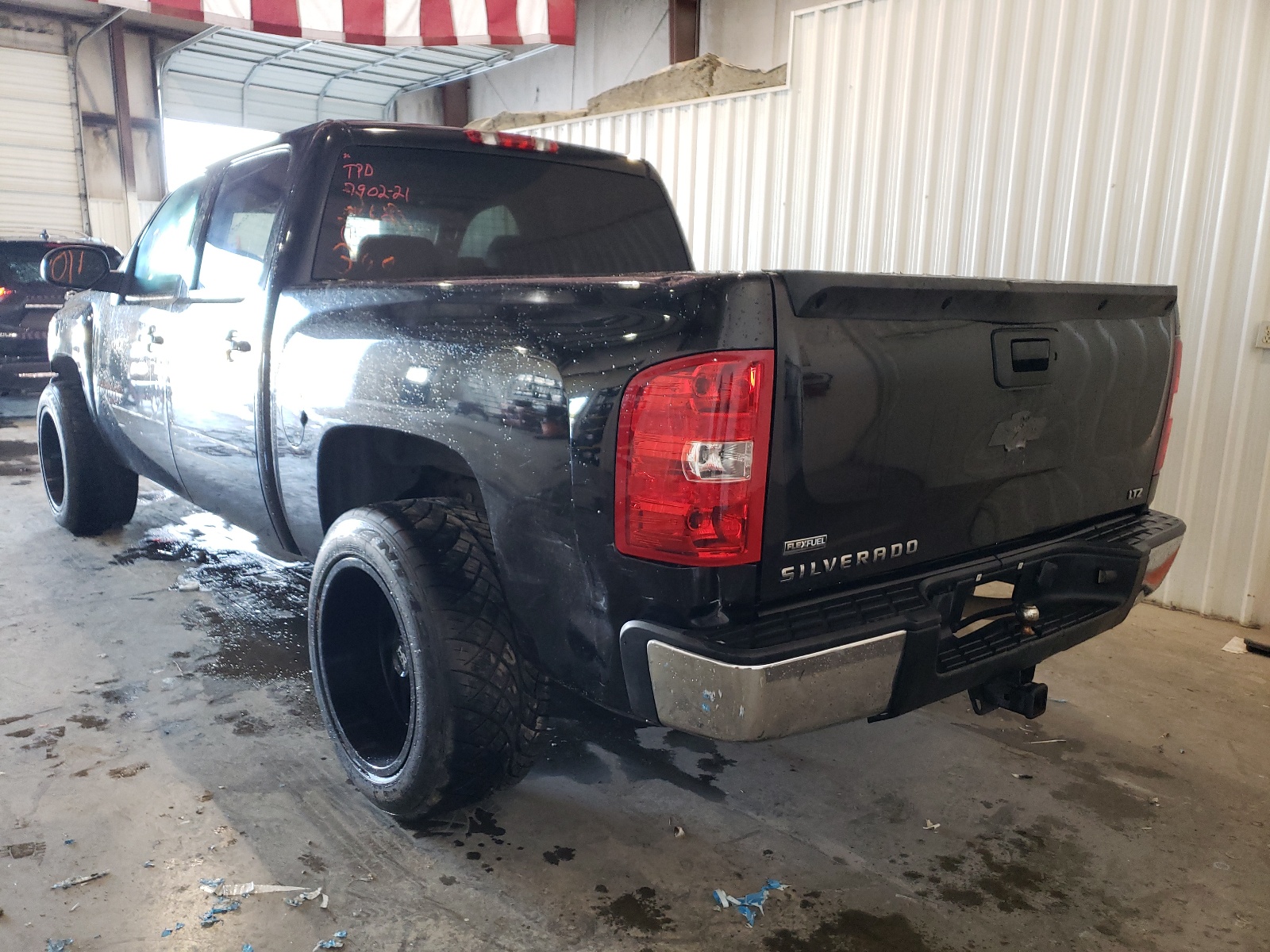 Photo 3 from auction – 2009 CHEVROLET SILVERADO with VIN 3GCEC330X9G207529