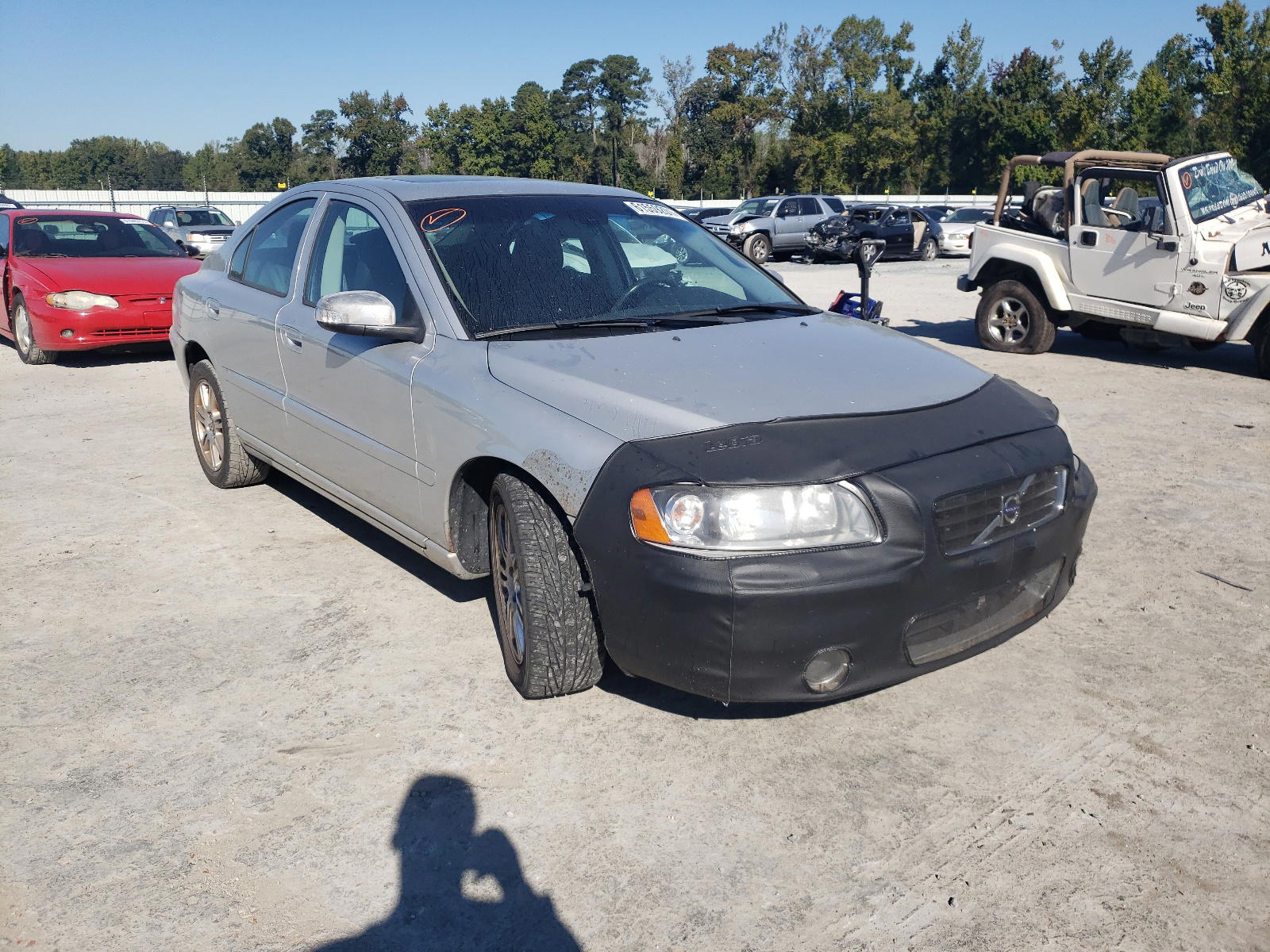 VOLVO S60 2008 with VIN YV1RH592182699845 - Photo from auction