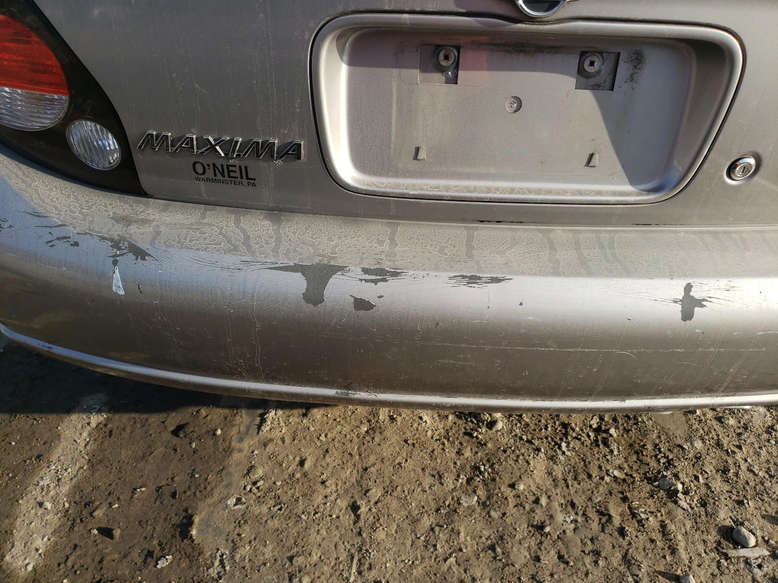 Photo 9 from auction – 2000 NISSAN MAXIMA GLE with VIN JN1CA31D7YT764339