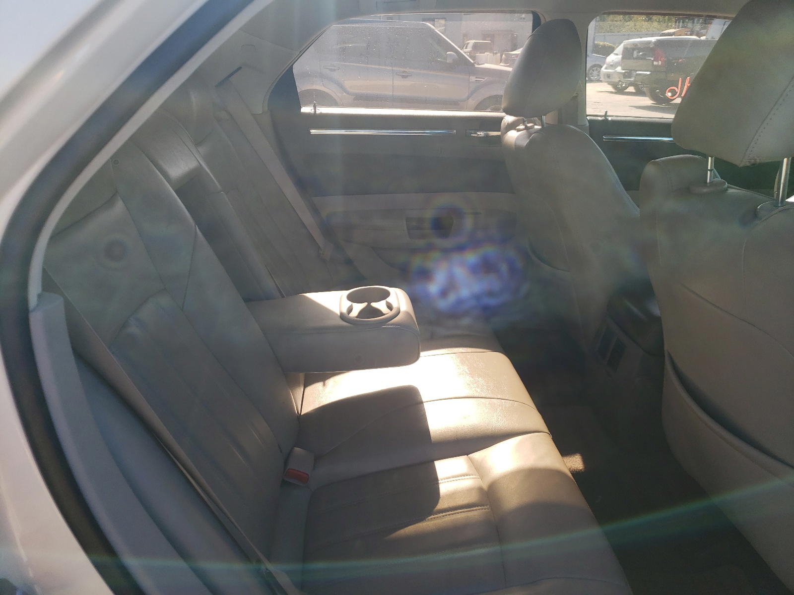 Photo 6 from auction – 2010 CHRYSLER 300C with VIN 2C3CA6CT6AH114640