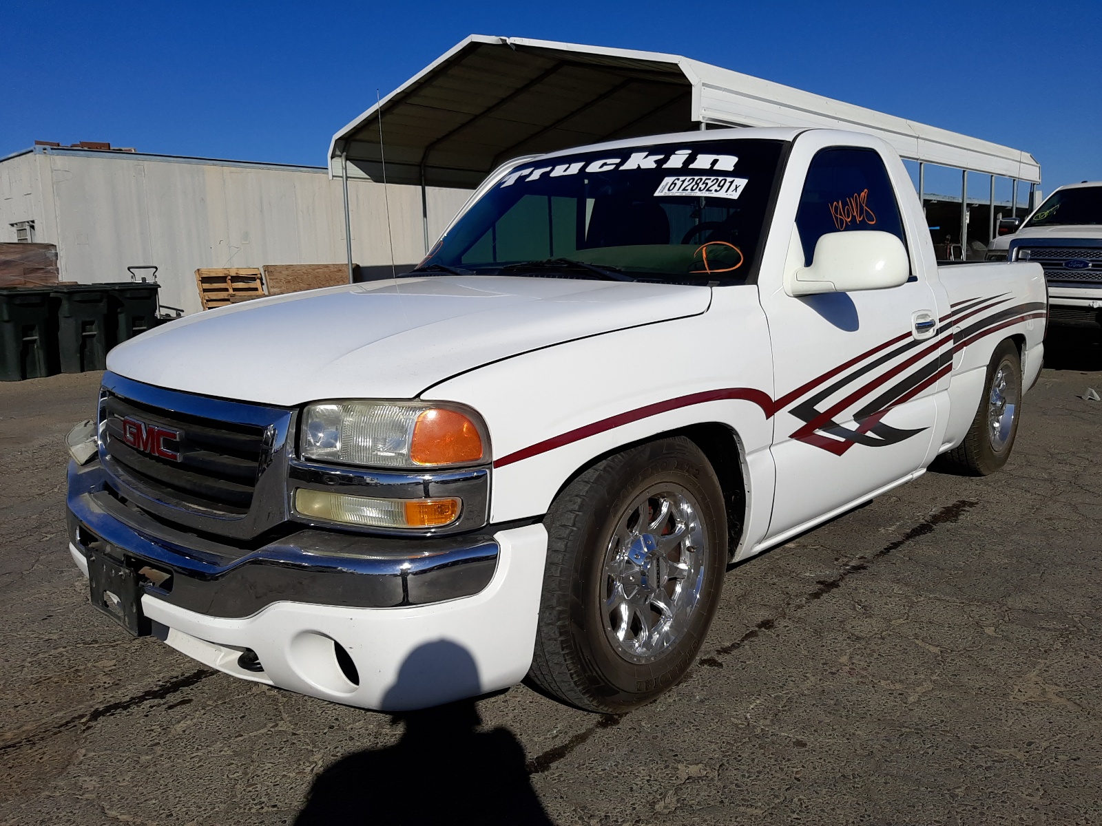 Photo 2 from auction – 2005 GMC NEW SIERRA with VIN 1GTEC14X65Z264112
