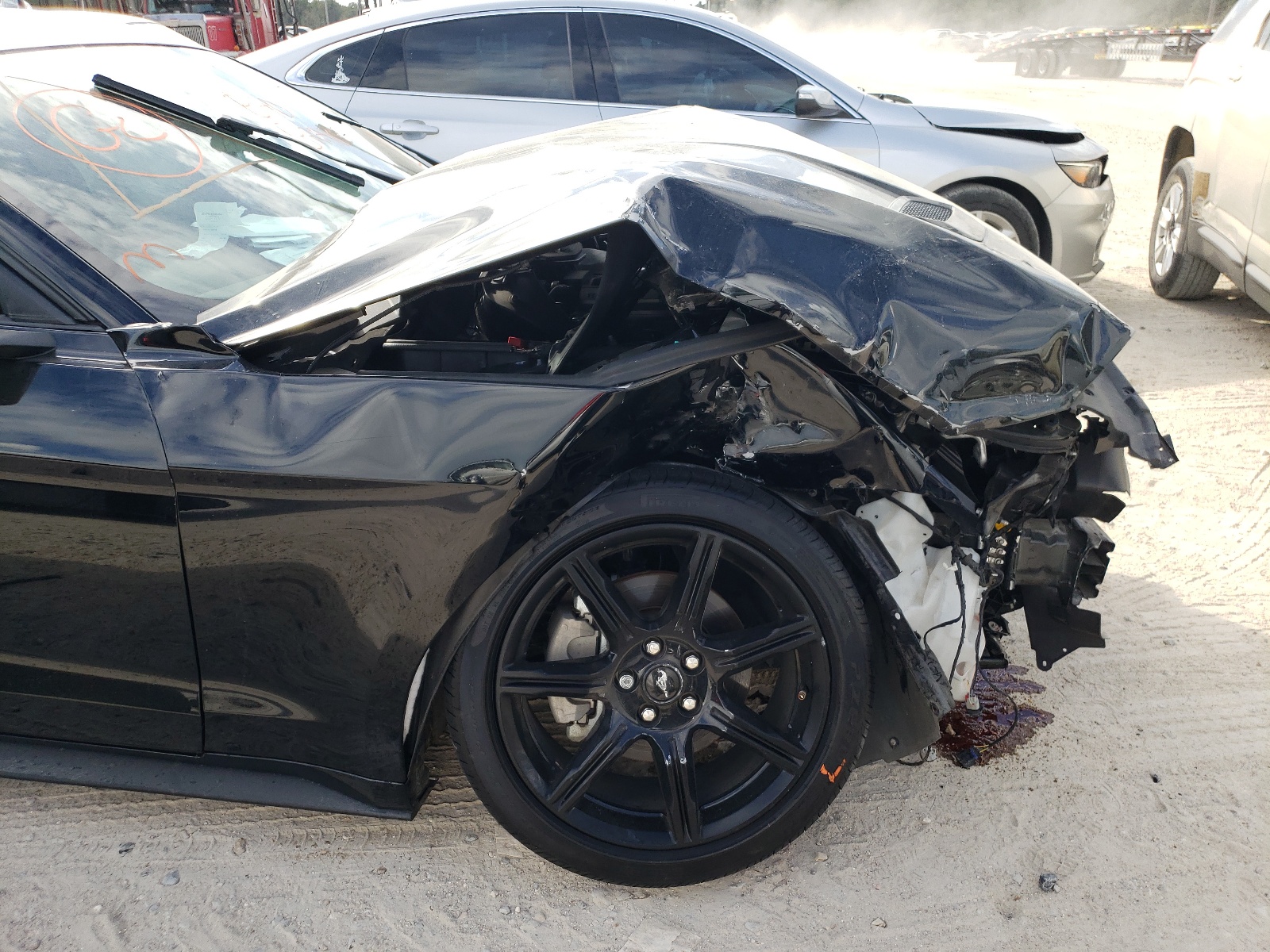 Photo 9 from auction – 2019 FORD MUSTANG with VIN 1FA6P8TH1K5200094