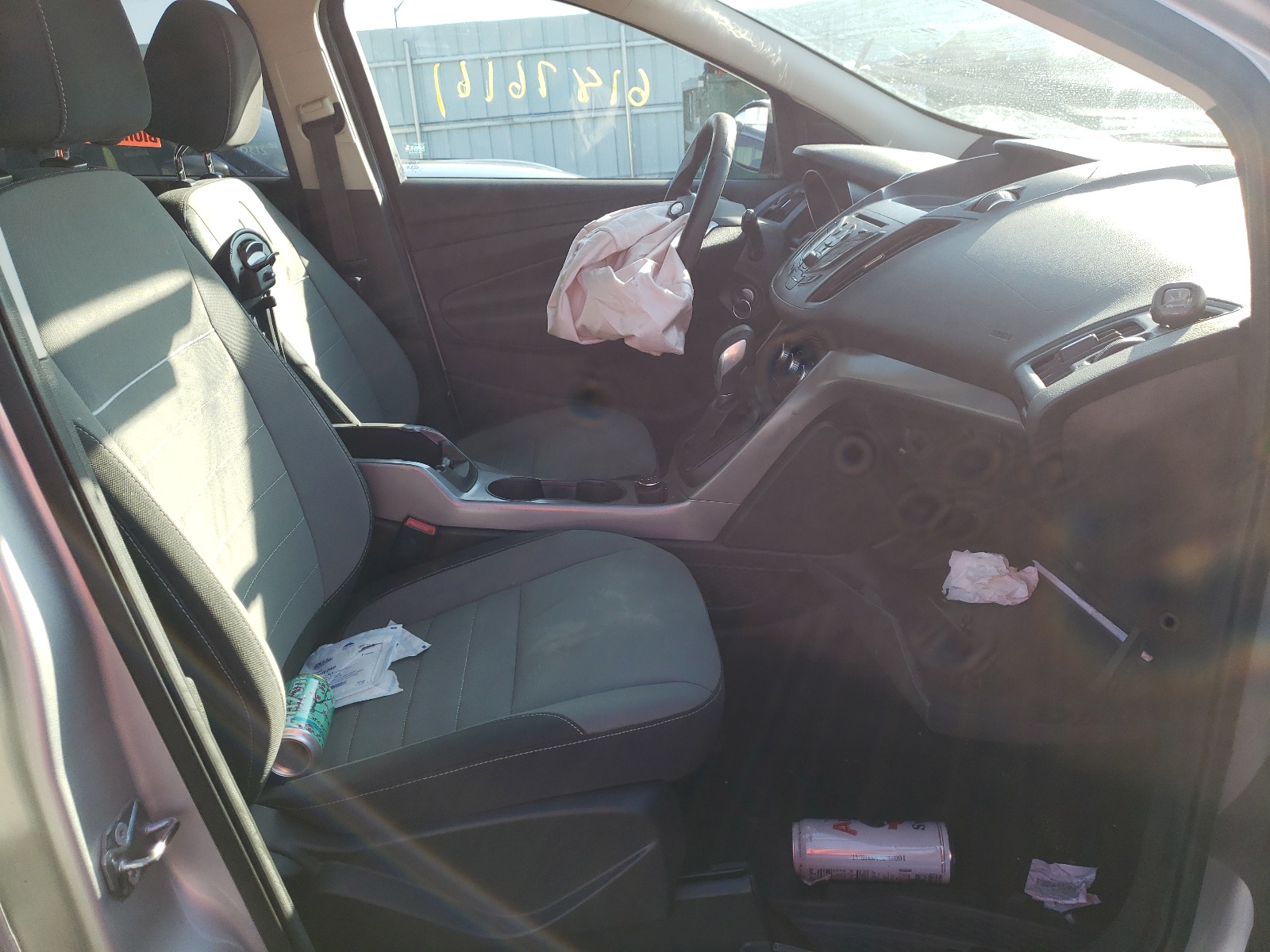 Photo 5 from auction – 2015 FORD ESCAPE SE with VIN 1FMCU0GX0FUB97236