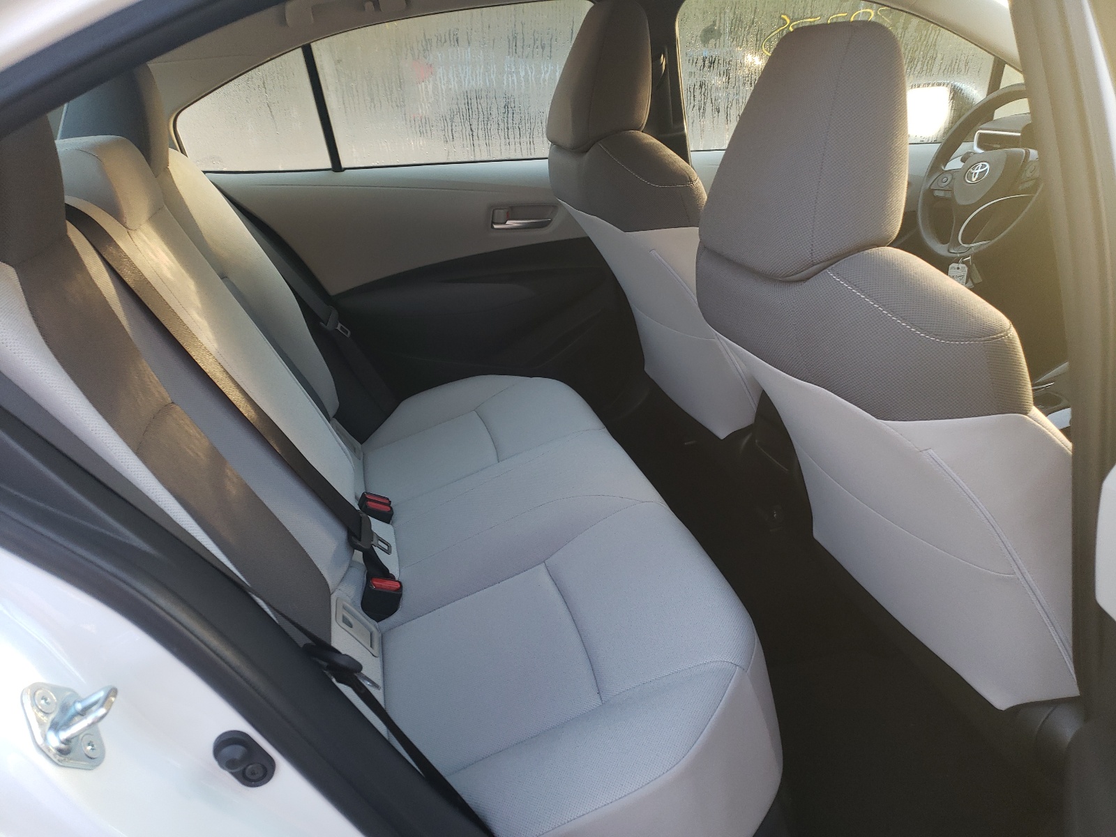 Photo 6 from auction – 2020 TOYOTA COROLLA L with VIN JTDDPRAE4LJ006250