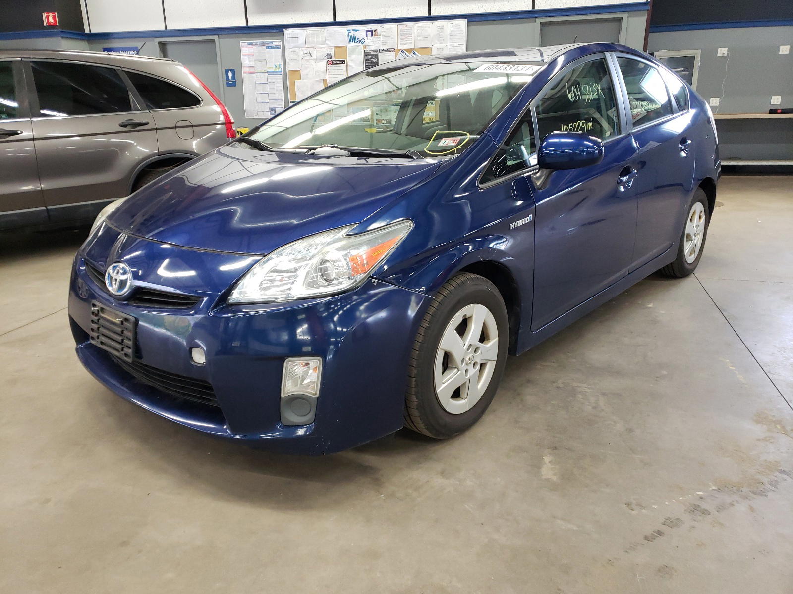 Photo 2 from auction – 2011 TOYOTA PRIUS with VIN JTDKN3DU3A5199784