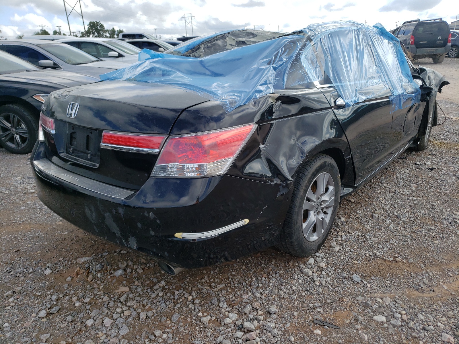 Photo 4 from auction – 2011 HONDA ACCORD LXP with VIN 1HGCP2F4XBA111023