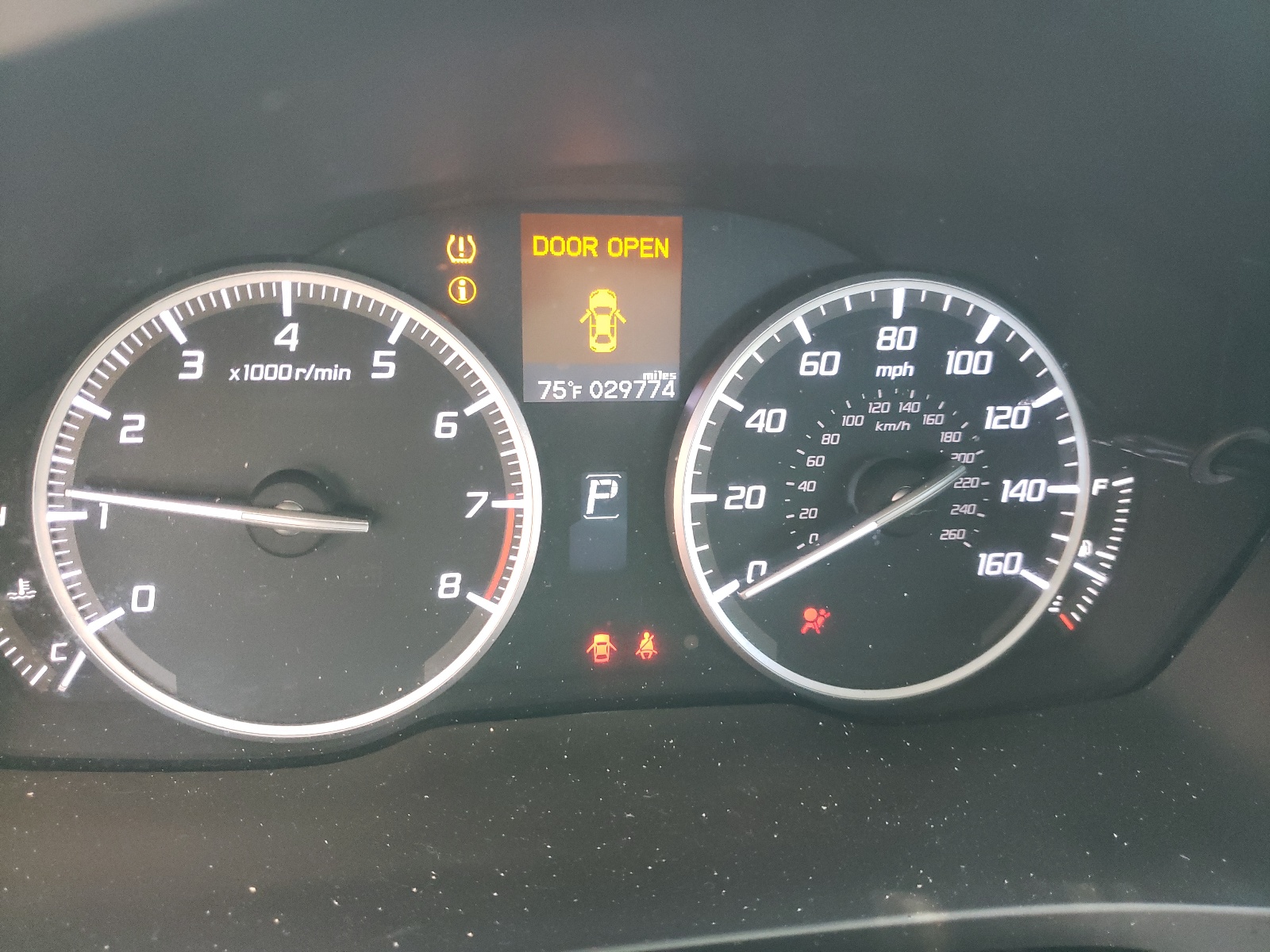 Photo 8 from auction – 2017 ACURA ILX BASE W with VIN 19UDE2F33HA009413
