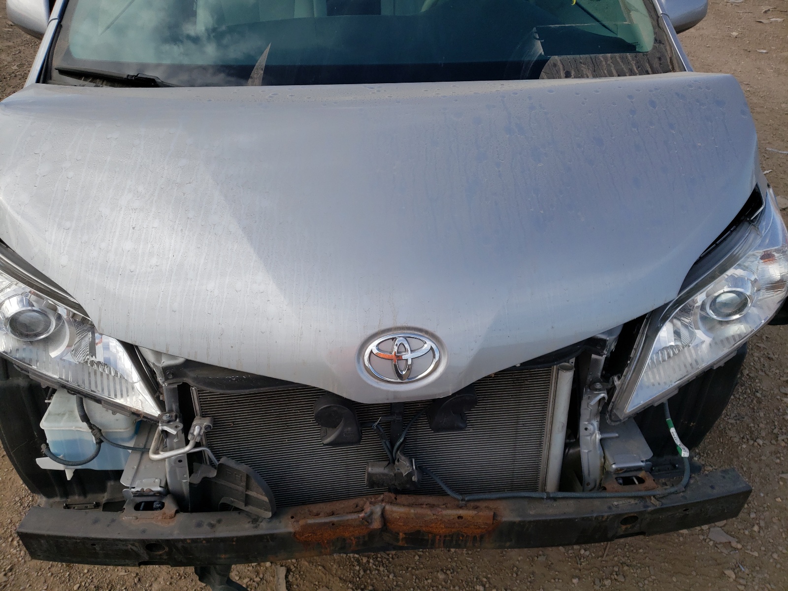 Photo 7 from auction – 2014 TOYOTA SIENNA LE with VIN 5TDKK3DC1ES454528