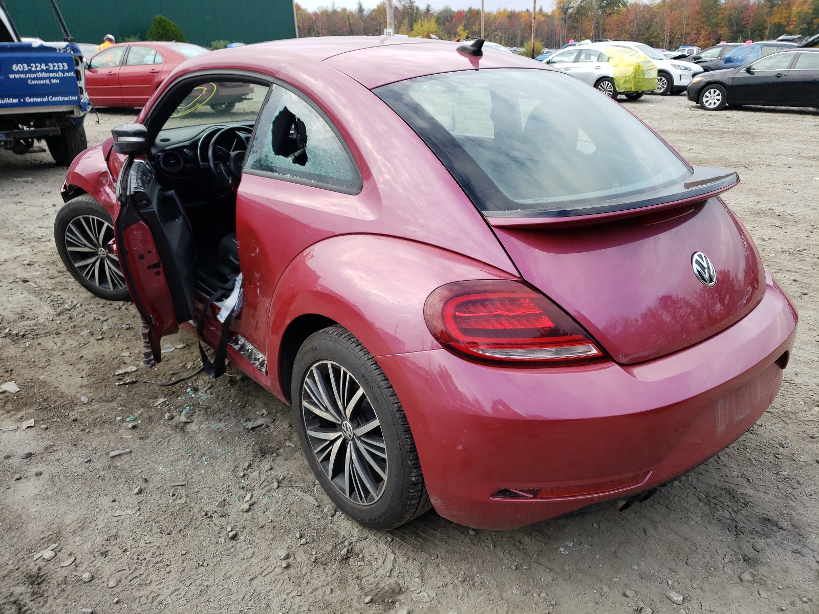 Photo 3 from auction – 2017 VOLKSWAGEN BEETLE 1.8 with VIN 3VWF17AT4HM605105