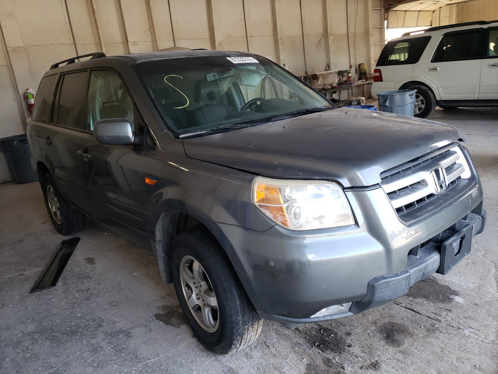 HONDA PILOT EXL 2008 with VIN 5FNYF28538B006028 - Photo from auction