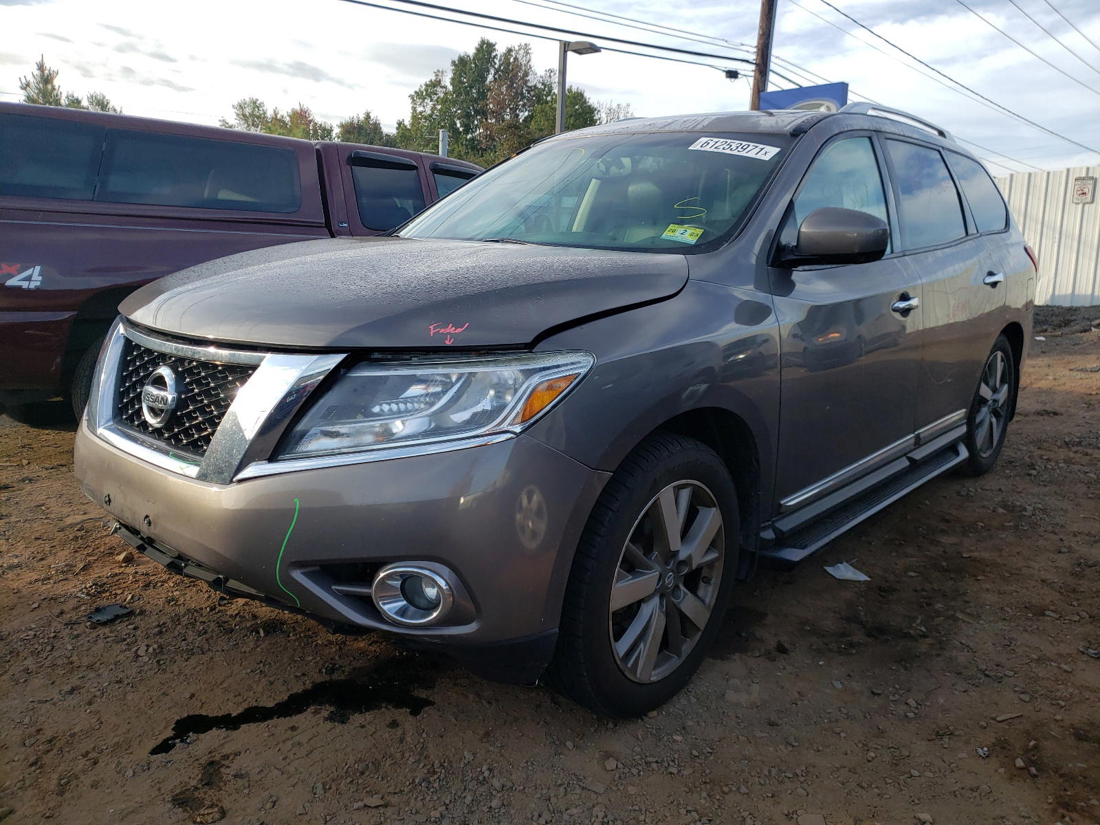 Photo 2 from auction – 2014 NISSAN PATHFINDER with VIN 5N1AR2MM4EC656903
