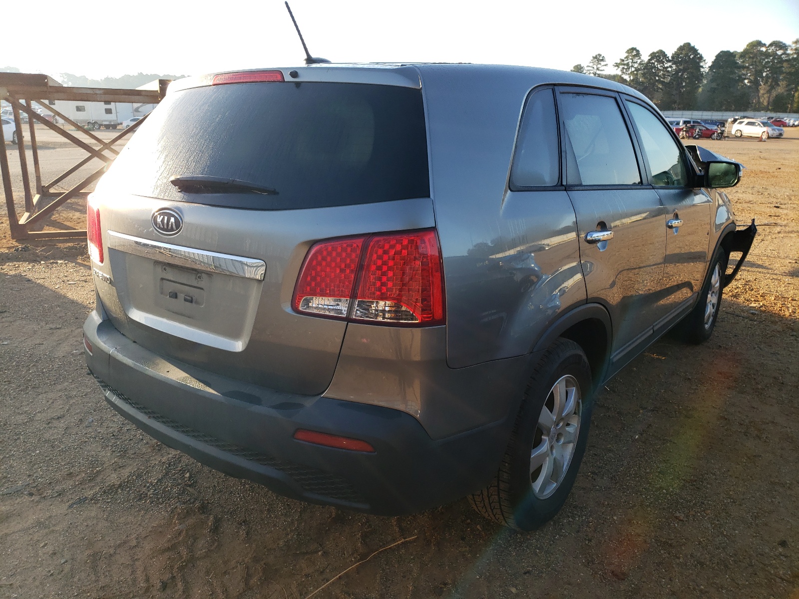 Photo 4 from auction – 2012 KIA SORENTO BA with VIN 5XYKT3A18CG202219
