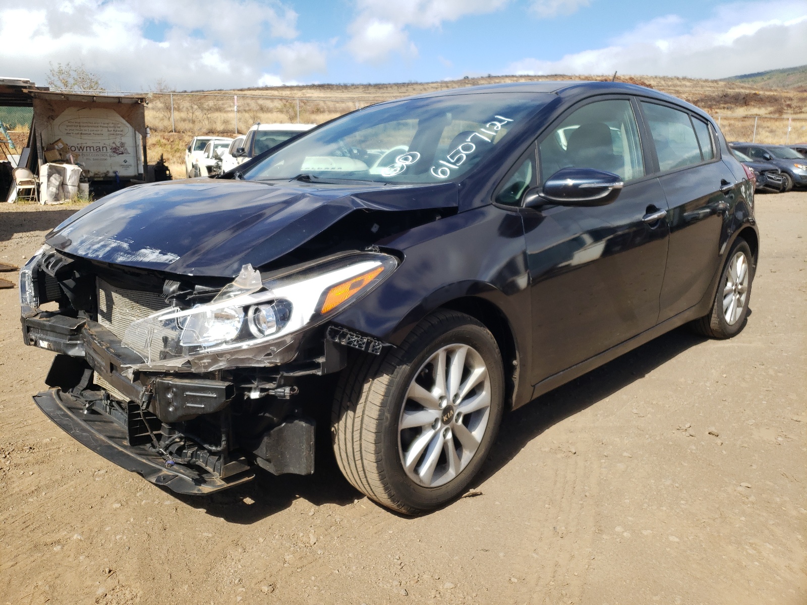 Photo 2 from auction – 2017 KIA FORTE LX with VIN KNAFK5A89H5687836
