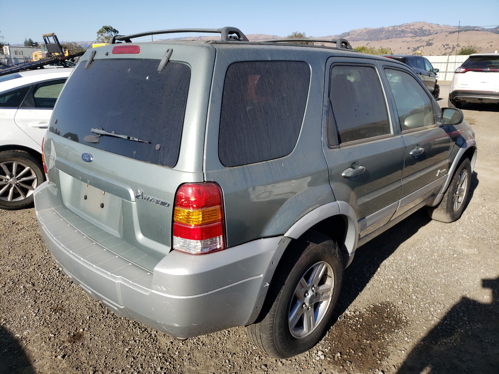 Photo 4 from auction – 2005 FORD ESCAPE HEV with VIN 1FMCU96H75KD54477