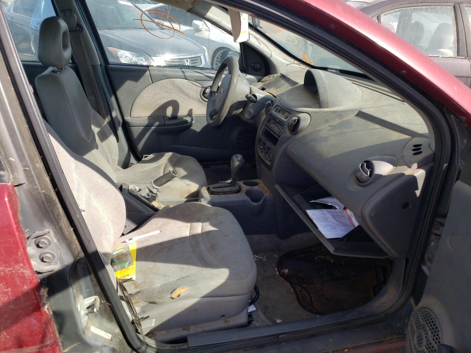 Photo 5 from auction – 2004 SATURN ION LEVEL with VIN 1G8AG52F64Z153475