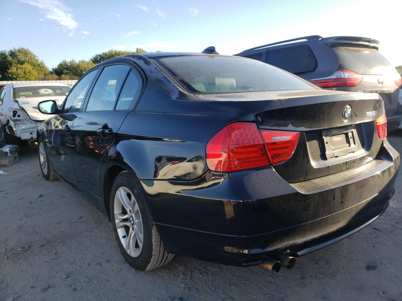 Photo 3 from auction – 2011 BMW 328 XI with VIN WBAPK7C50BF086724
