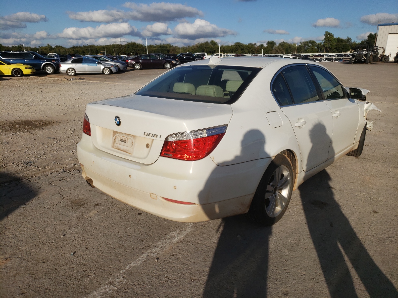 Photo 4 from auction – 2010 BMW 528 XI with VIN WBANV1C52AC388222