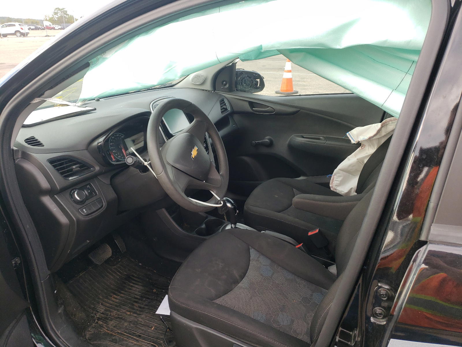 Photo 5 from auction – 2018 CHEVROLET SPARK LS with VIN KL8CB6SA4JC470587