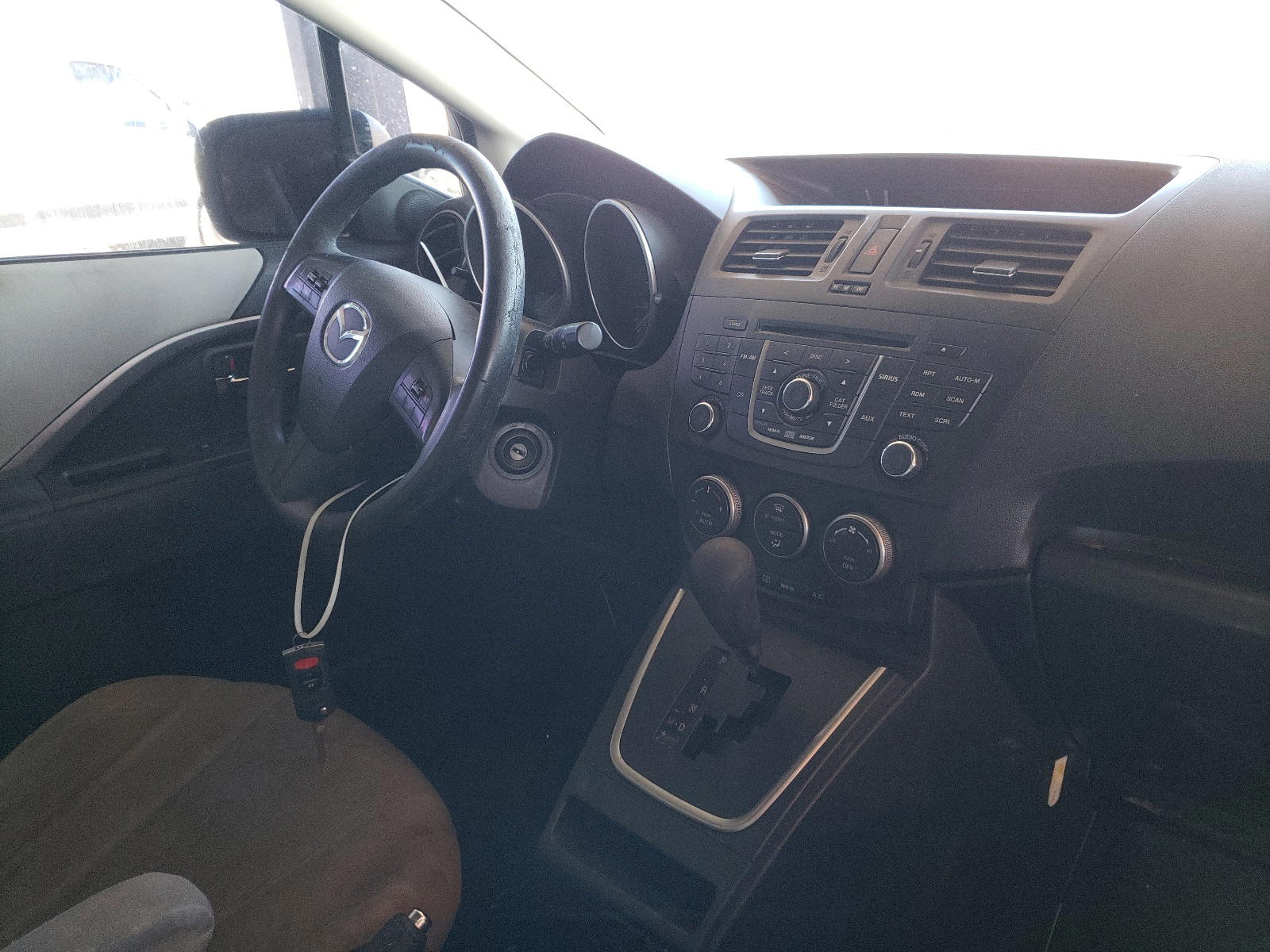 Photo 9 from auction – 2012 MAZDA 5 with VIN JM1CW2BL6C0113566