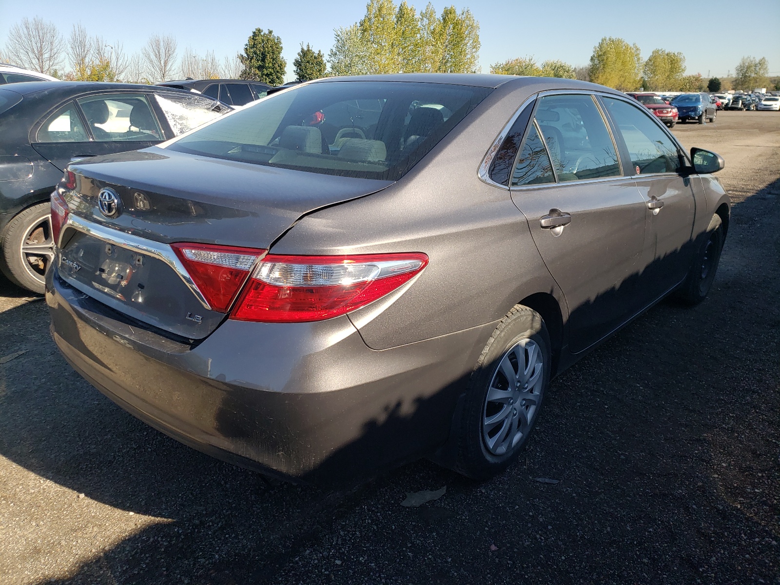 Photo 4 from auction – 2016 TOYOTA CAMRY LE with VIN 4T1BF1FK8GU230552