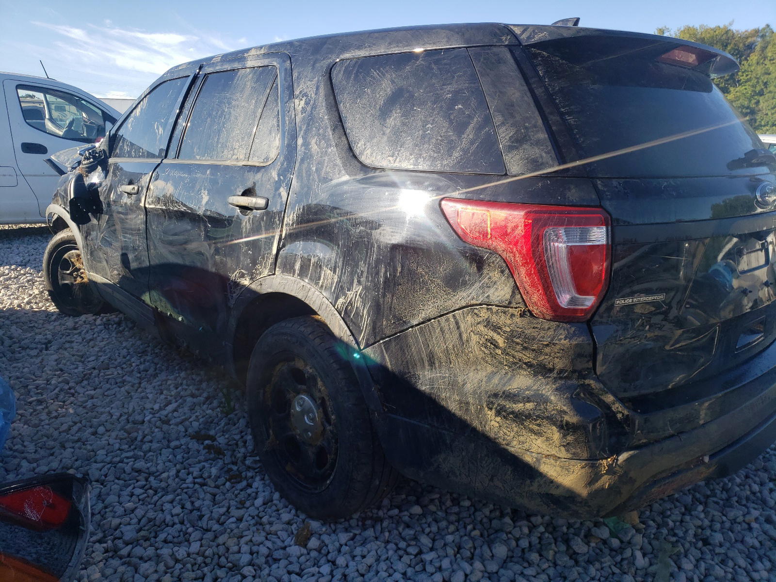 Photo 3 from auction – 2017 FORD EXPLORER P with VIN 1FM5K8AR6HGB55906