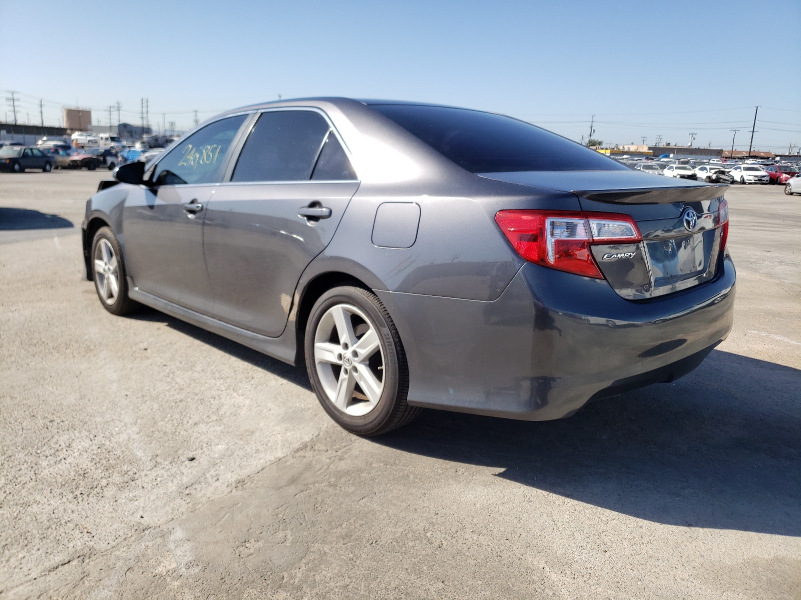Photo 3 from auction – 2004 TOYOTA CAMRY LE with VIN 4T1BE32K84U823294