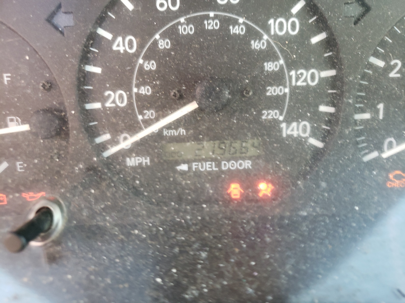 Photo 8 from auction – 2001 TOYOTA CAMRY CE with VIN 4T1BG28K01U099544