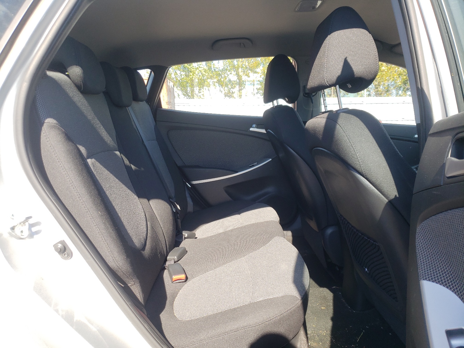 Photo 6 from auction – 2013 HYUNDAI ACCENT GLS with VIN KMHCT5AE7DU117046