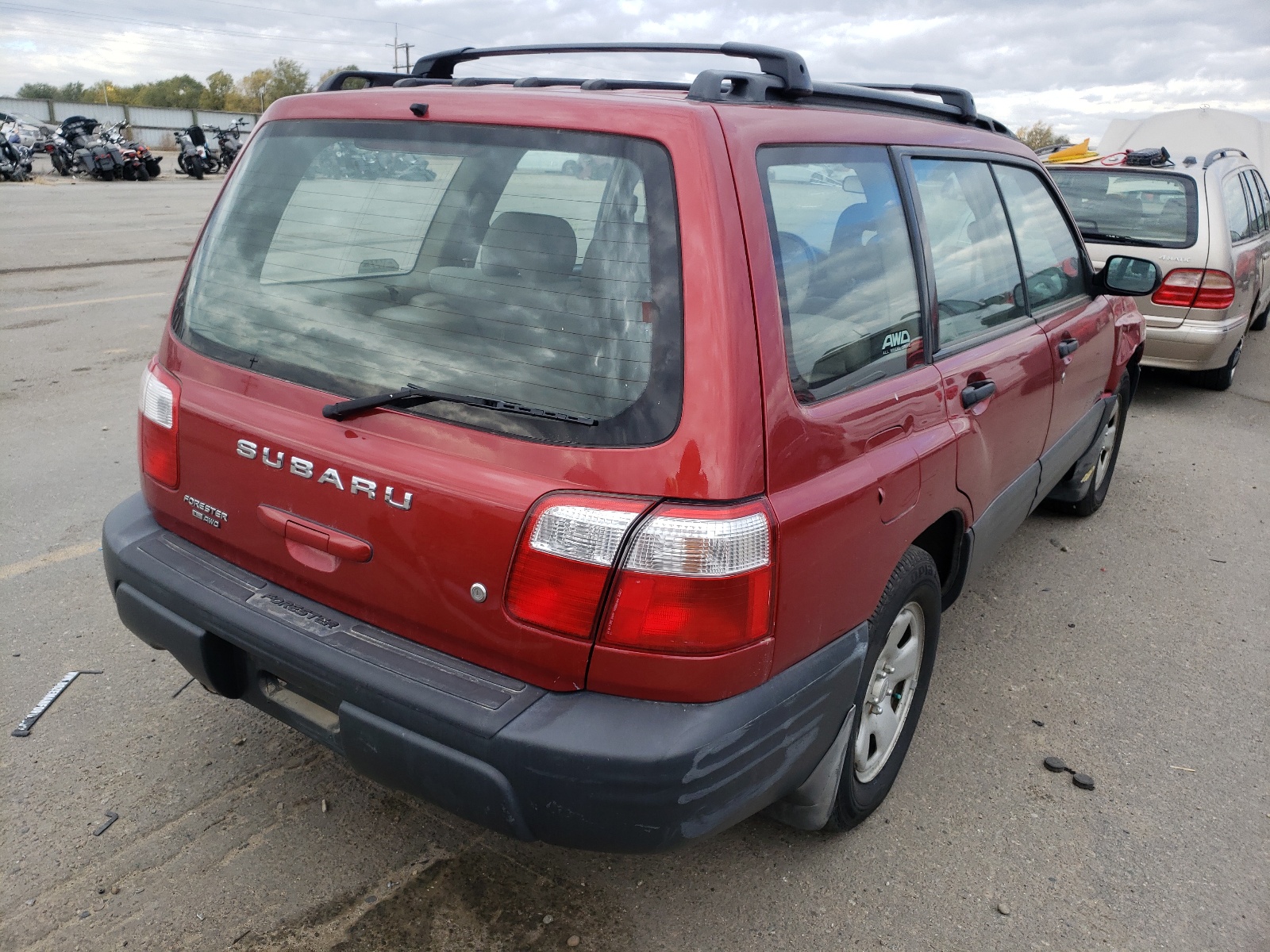 Zdjęcie 4 z aukcji – 2001 SUBARU FORESTER L z VIN JF1SF63591G768494