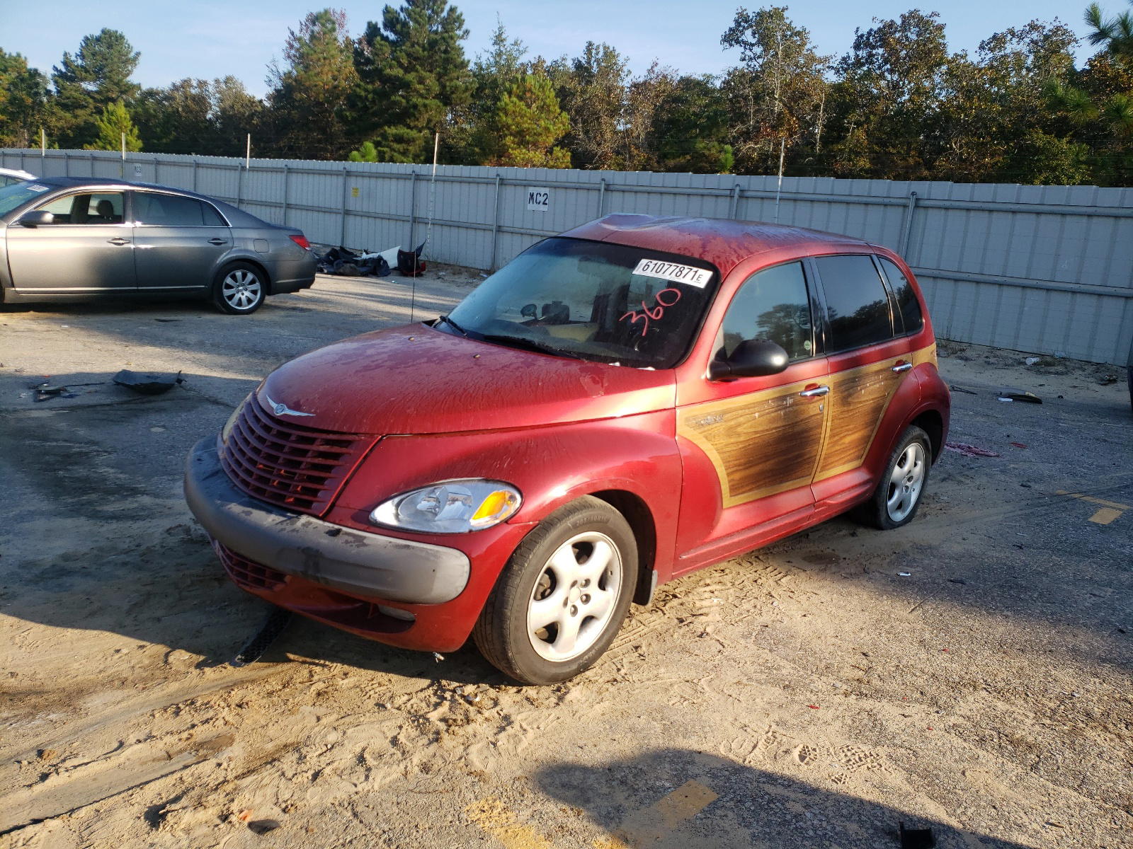 Photo 2 from auction – 2002 CHRYSLER PT CRUISER with VIN 3C4FY58B32T364439