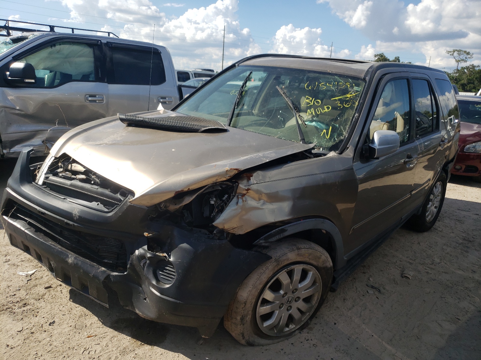 Photo 2 from auction – 2005 HONDA CR-V SE with VIN JHLRD78955C062591