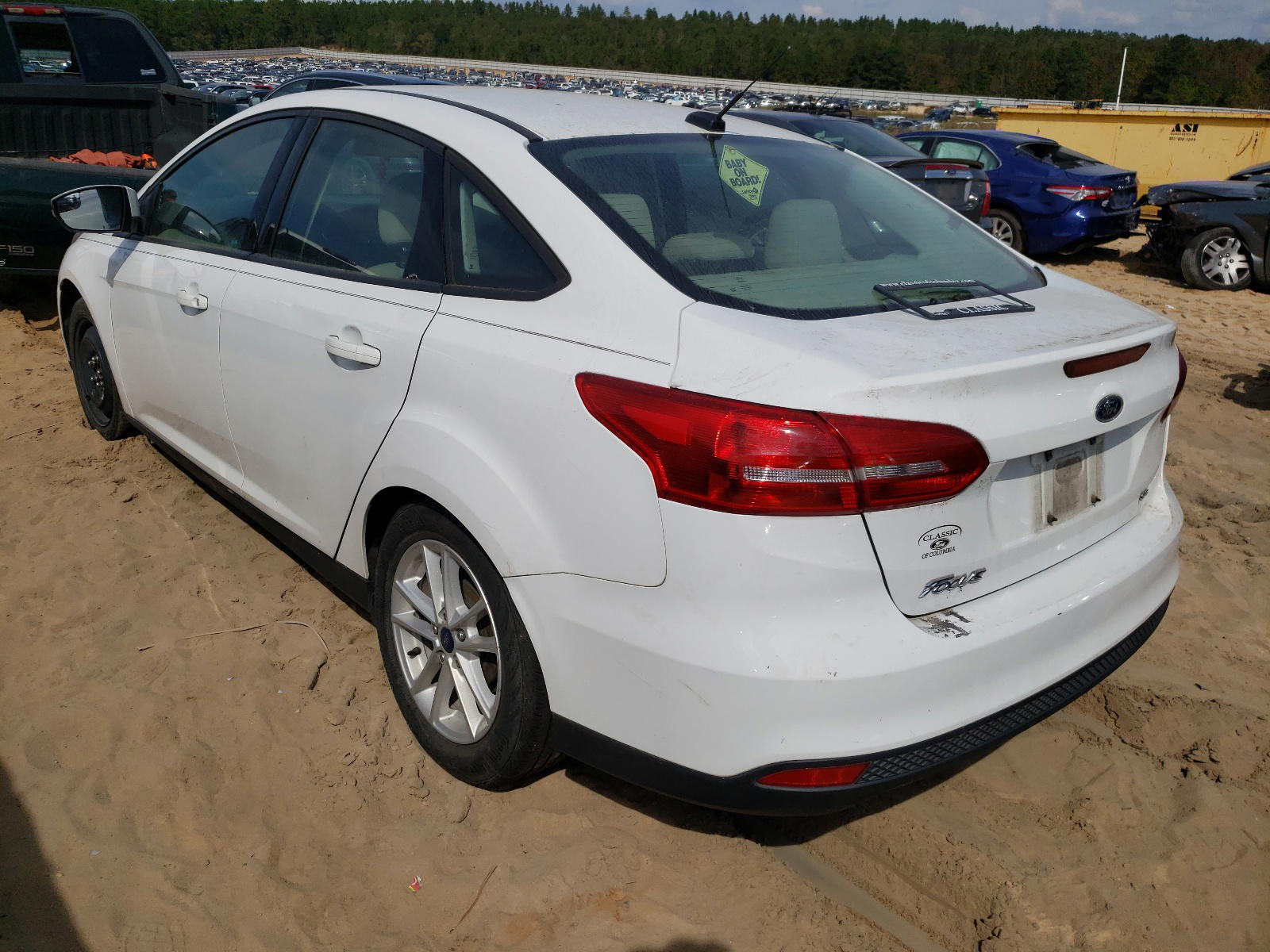 Photo 3 from auction – 2017 FORD FOCUS SE with VIN 1FADP3F21HL269437