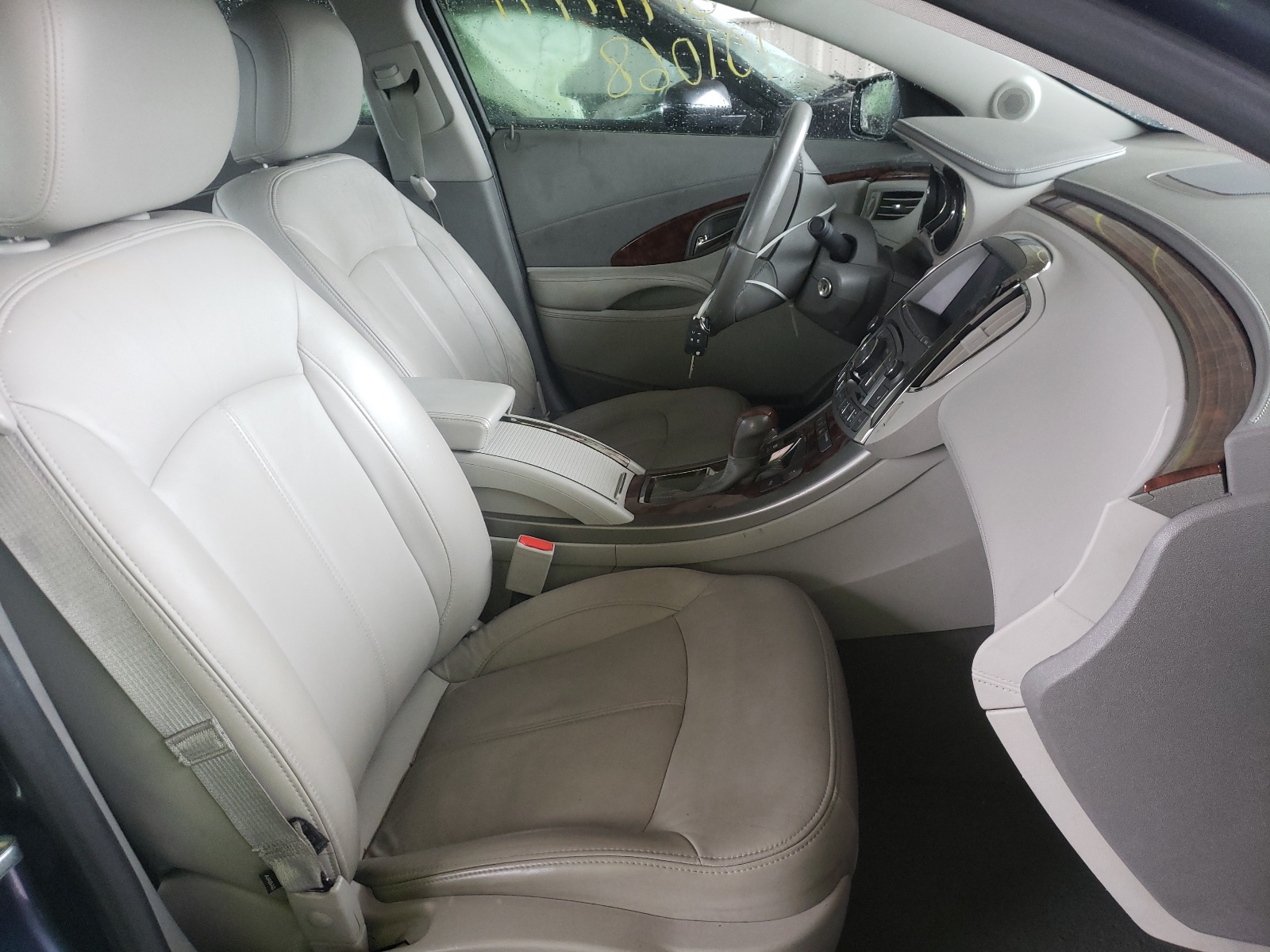 Photo 5 from auction – 2013 BUICK LACROSSE with VIN 1G4GC5ER1DF164365