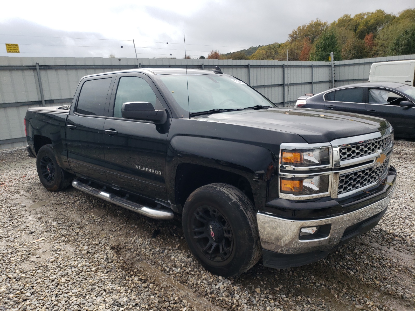 CHEVROLET SILVERADO 2015 with VIN 3GCPCREH6FG470269 - Photo from auction