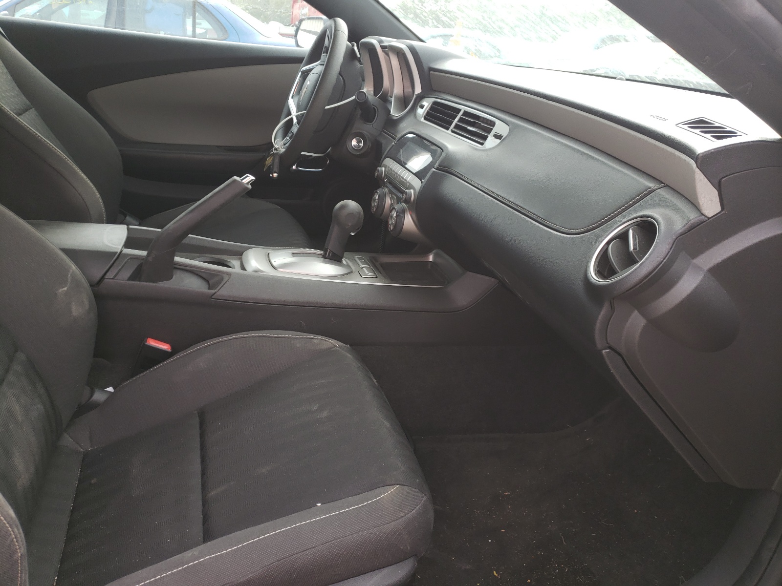 Photo 5 from auction – 2015 CHEVROLET CAMARO LS with VIN 2G1FB1E36F9157391