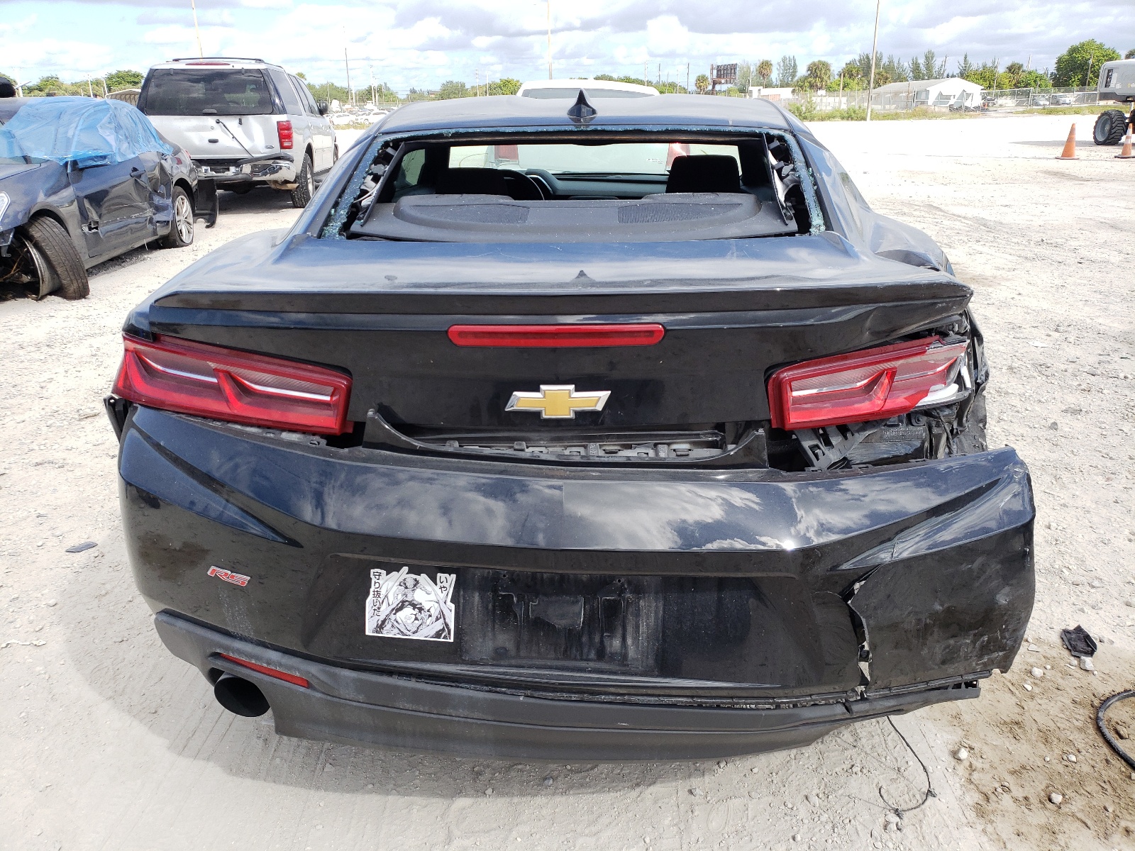 Photo 9 from auction – 2018 CHEVROLET CAMARO LT with VIN 1G1FB1RX8J0180025