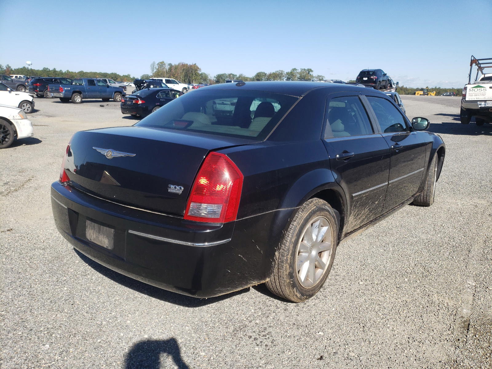 Photo 4 from auction – 2007 CHRYSLER 300 with VIN 2C3KA53G27H659283