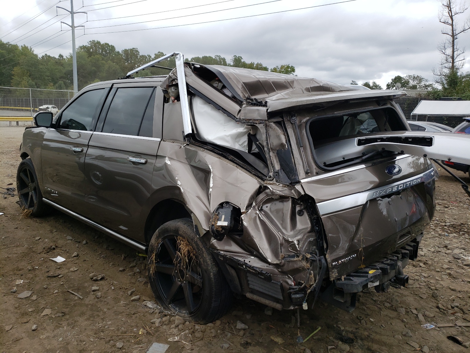 Photo 3 from auction – 2018 FORD EXPEDITION with VIN 1FMJK1MTXJEA32902
