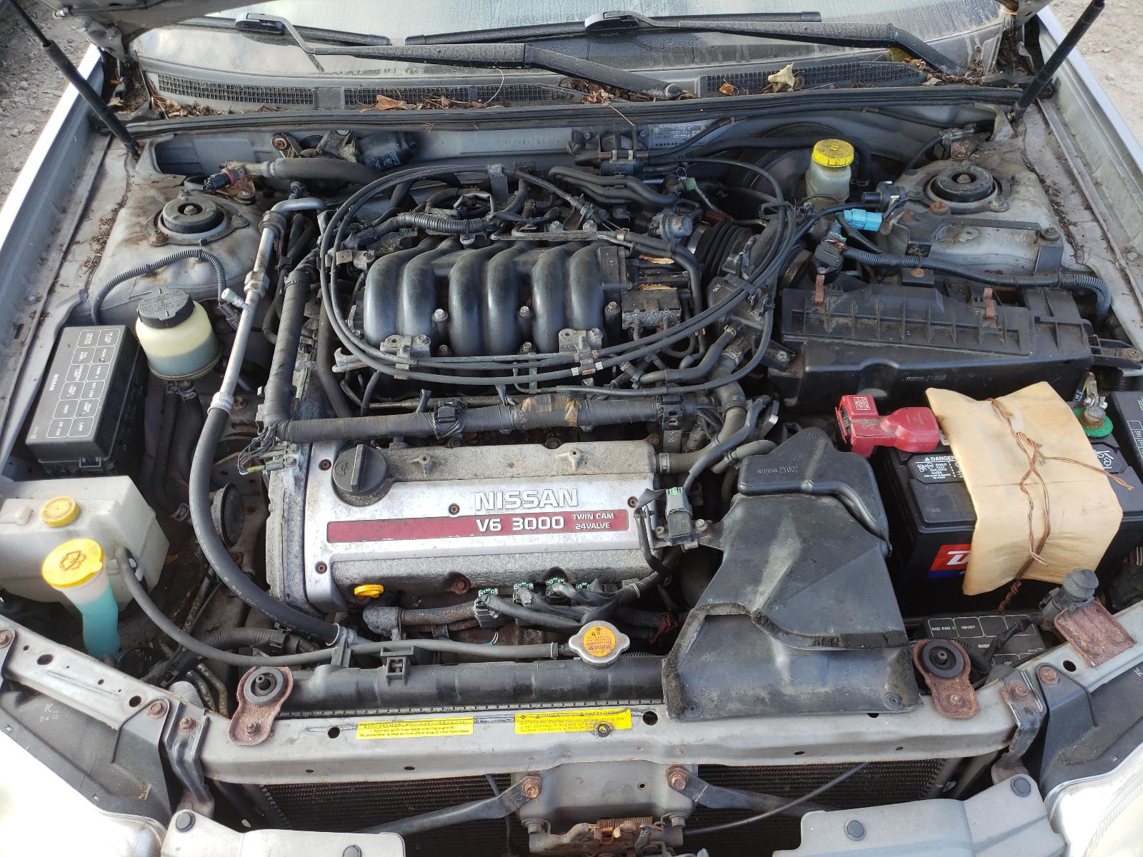 Photo 7 from auction – 2000 NISSAN MAXIMA GLE with VIN JN1CA31D7YT764339