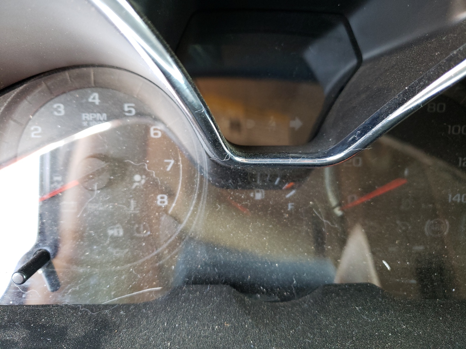 Photo 8 from auction – 2015 CHEVROLET TRAVERSE L with VIN 1GNKRJKD1FJ275102