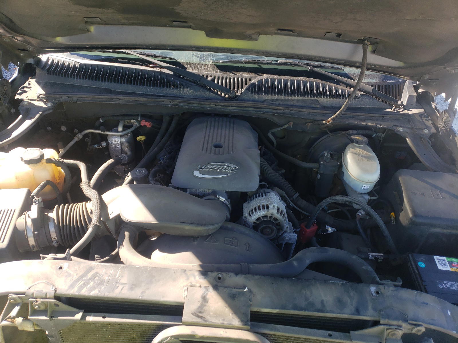 Photo 7 from auction – 2004 CHEVROLET SILVERADO with VIN 1GCEC19V24Z122636