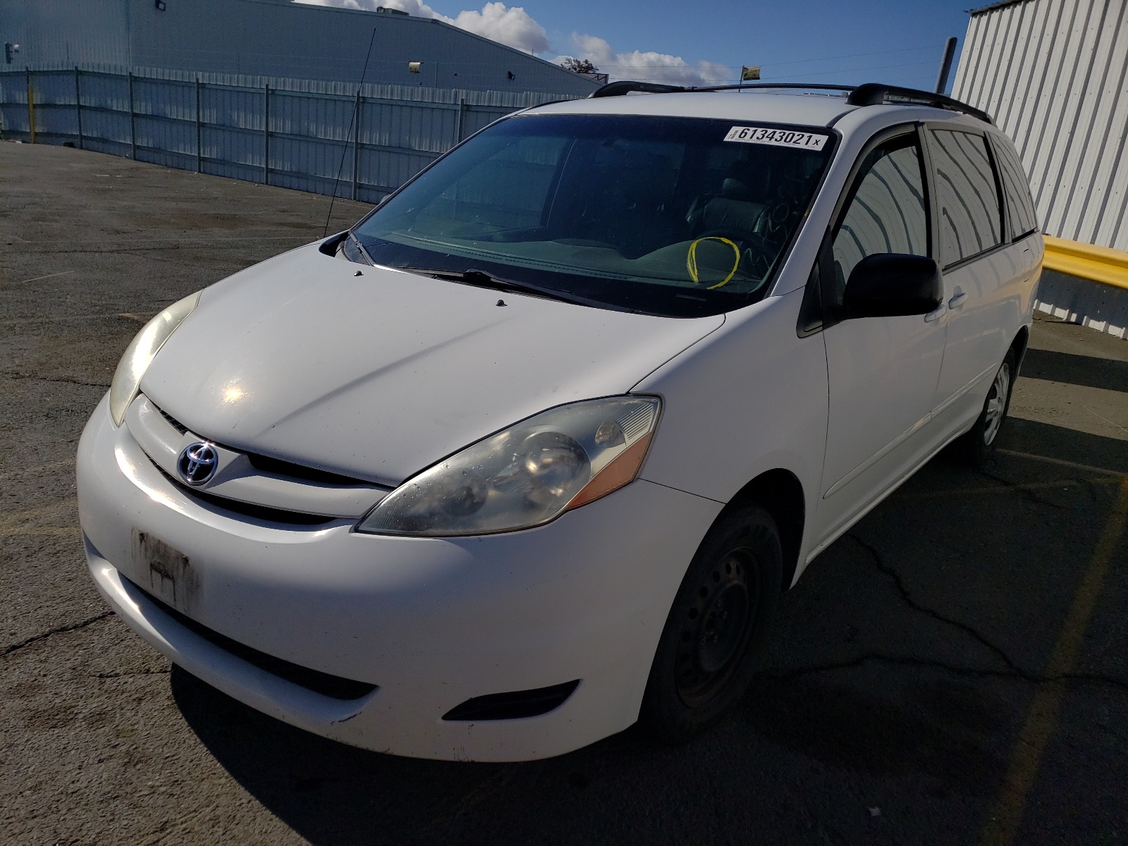 Photo 2 from auction – 2008 TOYOTA SIENNA CE with VIN 5TDZK23C68S197722