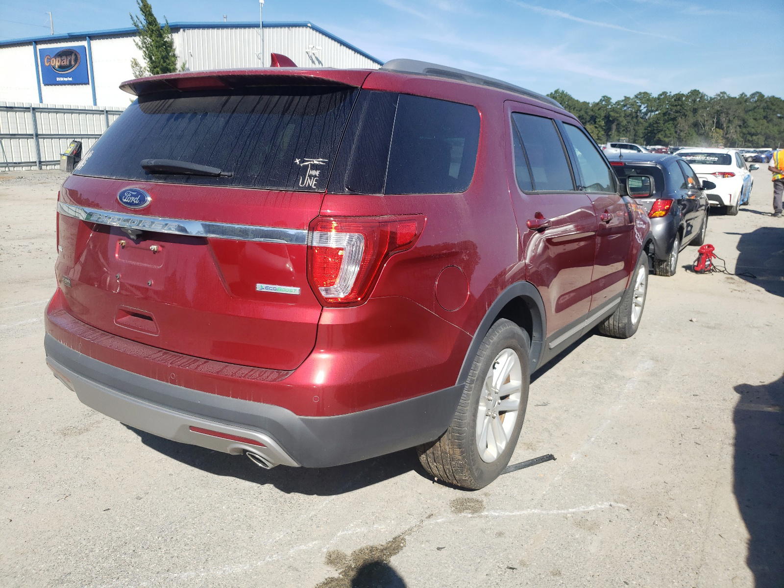 Photo 4 from auction – 2017 FORD EXPLORER X with VIN 1FM5K7DH4HGA25927