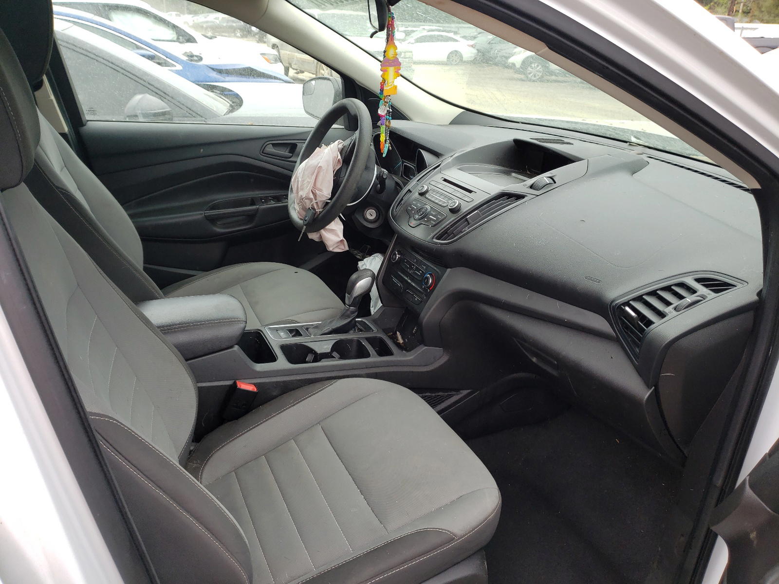 Photo 5 from auction – 2017 FORD ESCAPE S with VIN 1FMCU0F70HUC84543