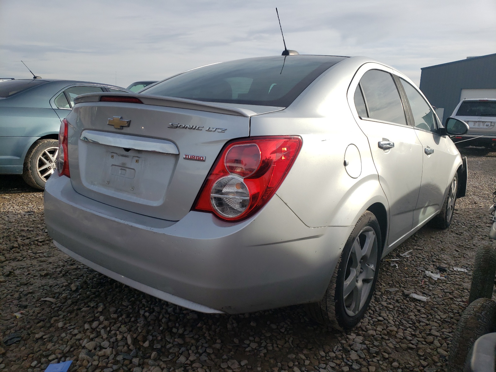 Photo 4 from auction – 2016 CHEVROLET SONIC LTZ with VIN 1G1JE5SB7G4163757