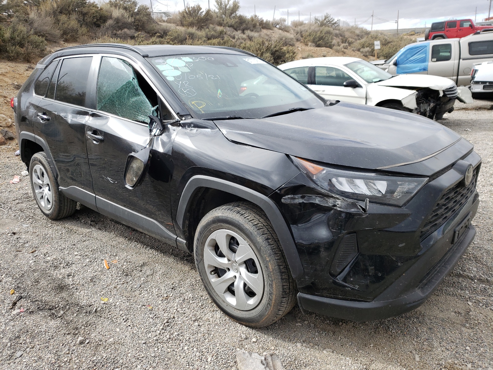 Photo 1 from auction – 2019 TOYOTA RAV4 LE with VIN 2T3H1RFV2KW006078